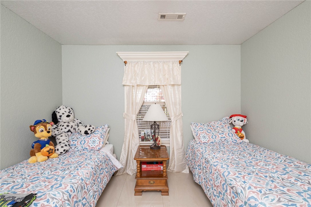 03-17-33-Rural - Residential