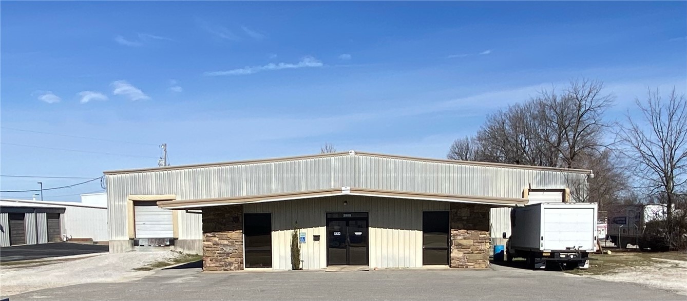 Warehouse with retail/office space in prime location. The warehouse is 6,000 s.f. with 2 separated docks. One dock for larger trucks and other dock set up for smaller delivery vehicles.
The office space is 1600 s.f. w/ kitchen & breakroom with restroom. There are a minimum of 12 parking spaces w/ potential of more to be added.