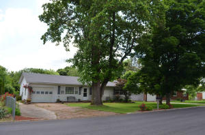Very nice house! It's a 3 bedroom one and a half bathroom in an established neighborhood. It has nice updates that include a granite countertop and tile backsplash in the kitchen. Other updates throughout. You'll enjoy relaxing in the hot tub that goes with the house. The roof has been replaced recently. This is a very cozy home that you will want to see!
