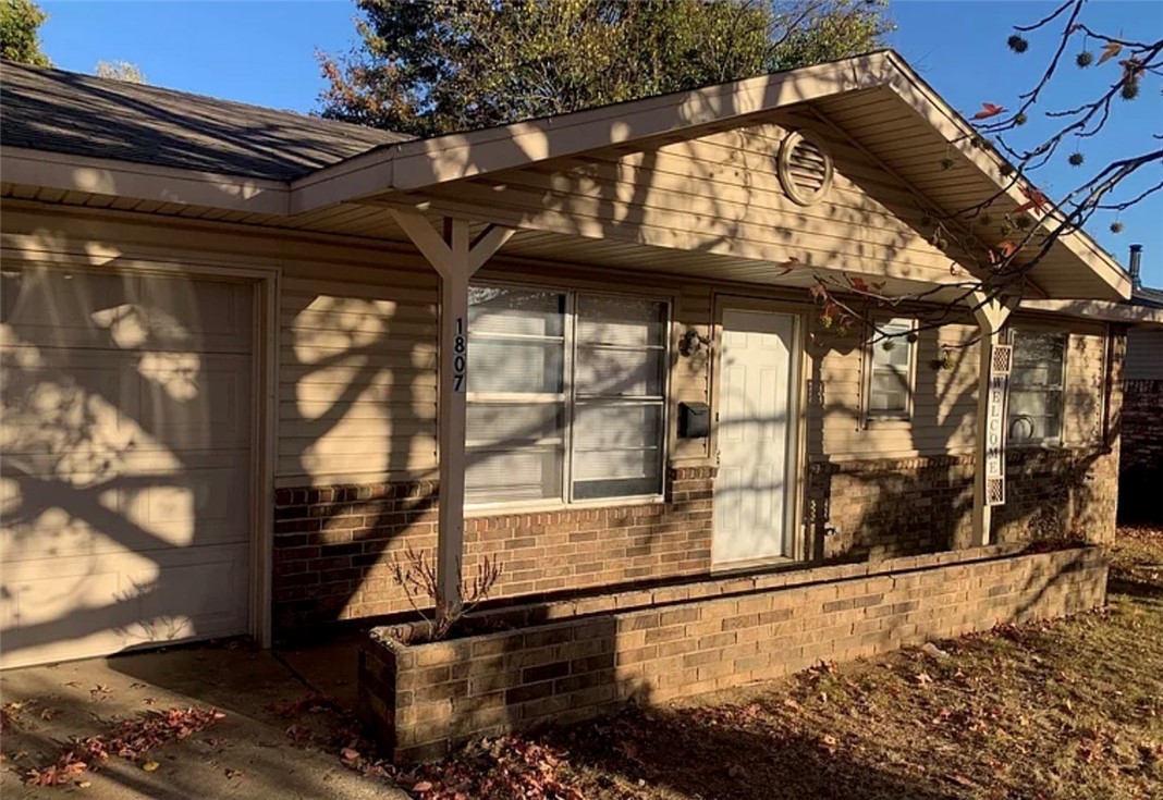 3 bed, 1.5 bath, 2 car garage. New heat and A/C 2022. Would make a great rental property. New roof is being installed.