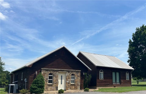 Photo of 2393 Crow Mountain Road, Russellville, AR 72802 (MLS # 1349528)