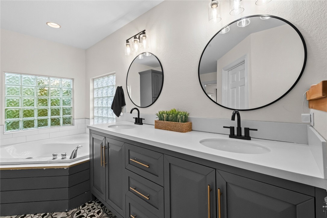 Orchards Sub, The Bentonville - Residential