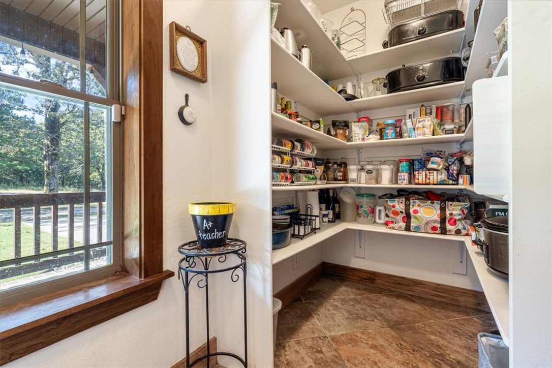 19-17-33-RURAL - Residential