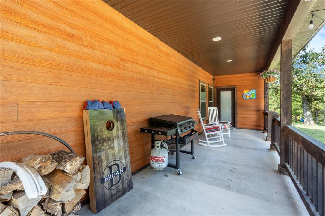 19-17-33-RURAL - Residential