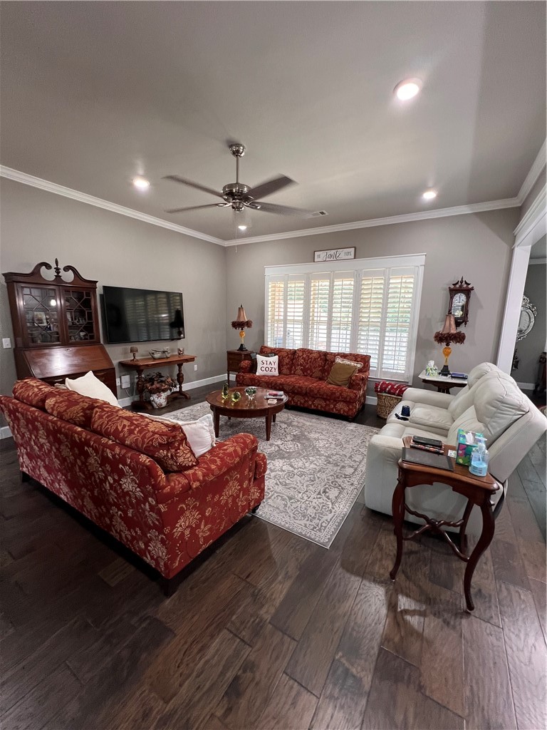 Center Ph Ill - Residential