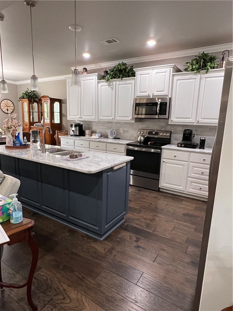 Center Ph Ill - Residential