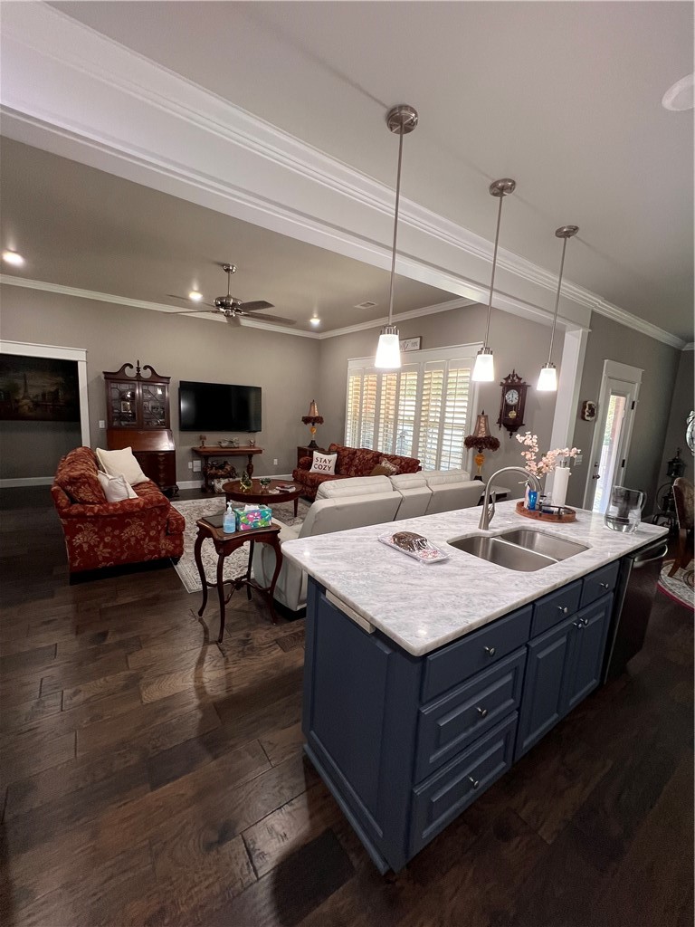 Center Ph Ill - Residential