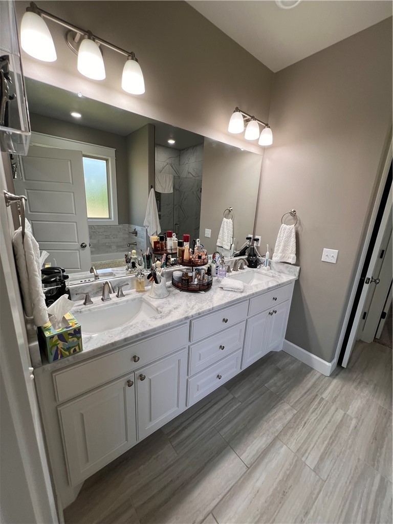 Center Ph Ill - Residential