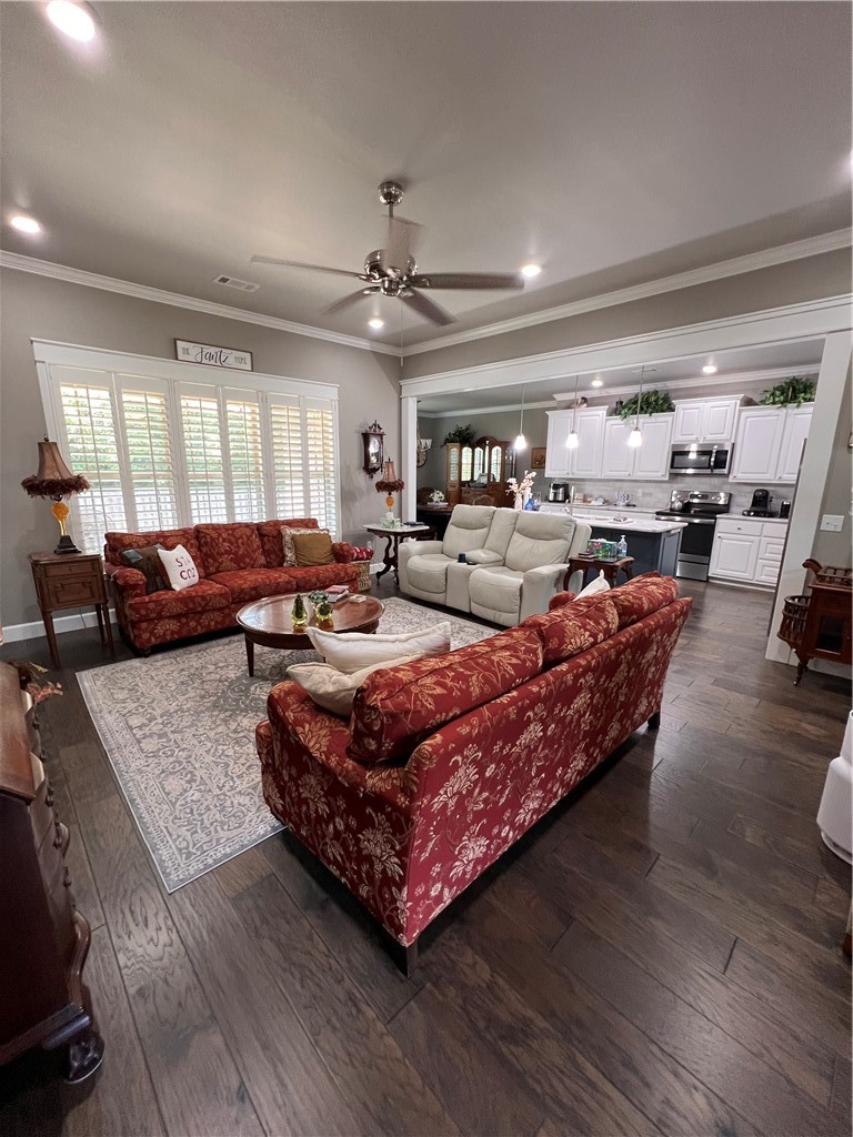 Center Ph Ill - Residential