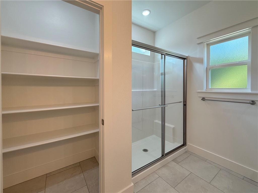 Dumfries Sub Bvv - Residential Lease