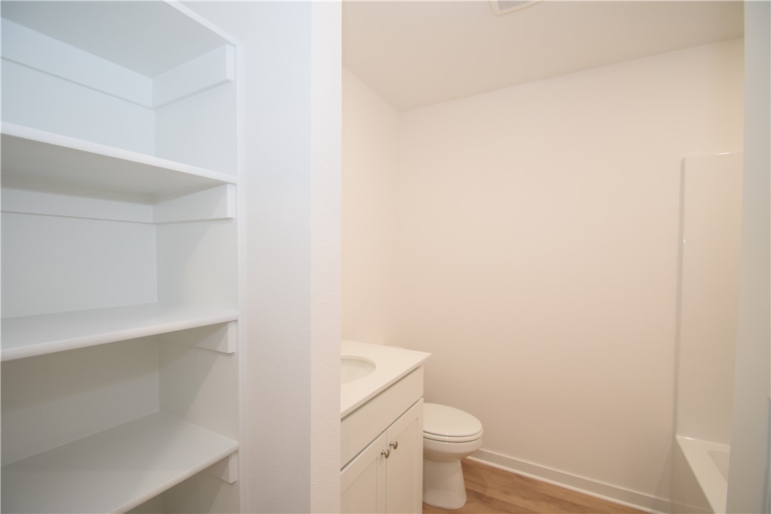 Wagon Wheel Crossing - Residential Lease