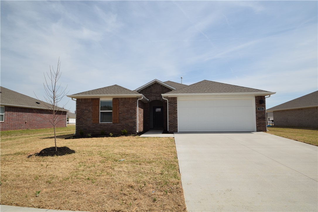 Wagon Wheel Crossing - Residential Lease