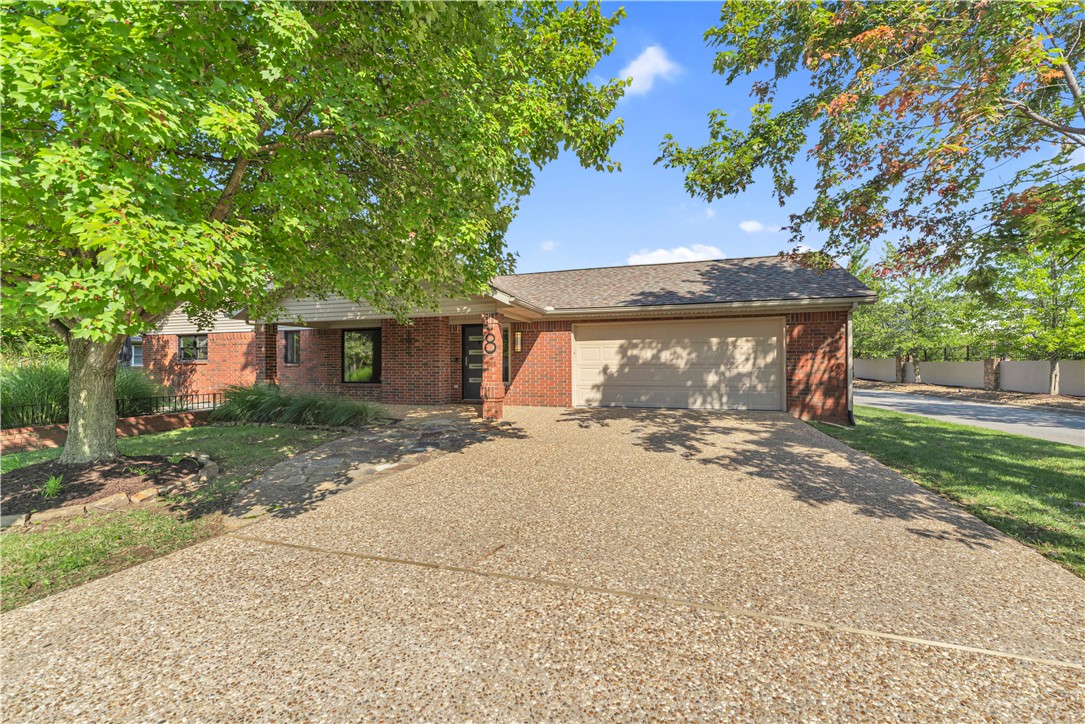 Pinnacle Town Homes Rogers - Residential