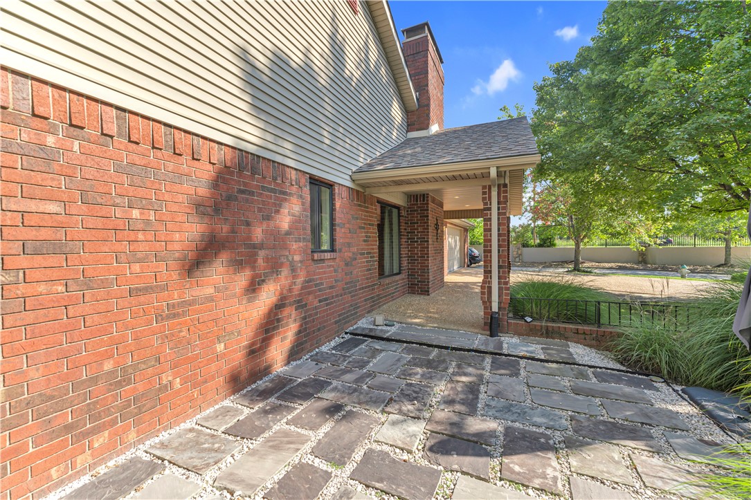 Pinnacle Town Homes Rogers - Residential