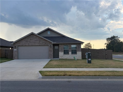 Photo of 613 Jackson Lane, Pea Ridge, AR 72751 (MLS # 1361485)