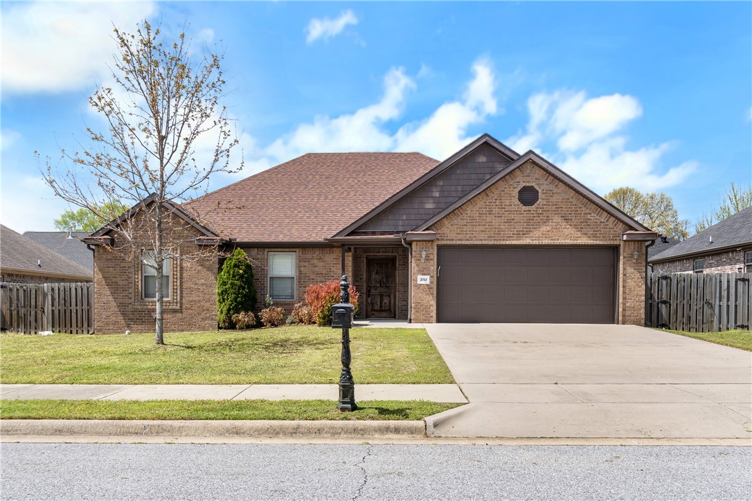 Welcome to this gorgeous residence nestled in the heart of Springdale, offering the perfect blend of comfort and style. Boasting three spacious bedrooms and two pristine bathrooms, this home provides ample space. Featuring a modern kitchen equipped with stainless steel appliances and abundant storage, preparing meals is a joy. The open-concept living and dining area create a seamless flow, ideal for entertaining guests or relaxing with loved ones. Step outside to the covered patio and expansive backyard, perfect for outdoor gatherings or simply unwinding in the fresh air. Conveniently located near schools, parks, shopping, and dining, this property offers the best of suburban living. Nearby amenities include the spectacular Charlie and Willie George Park (featuring many amenities), Lake Fayetteville with trails and kayaking, and the Botanical Garden of the Ozarks. Don't miss the opportunity to make this your dream home in Springdale. Schedule a showing today!