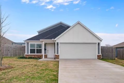 Photo of 5305 Southwood Avenue, Springdale, AR 72764 (MLS # 1338035)