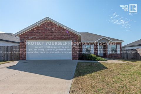 Photo of 211 Grove Lane, Bentonville, AR 72713 (MLS # 1325480)