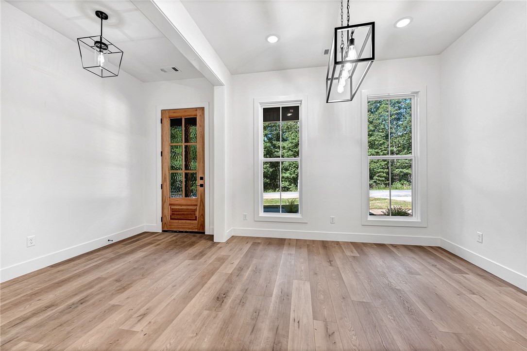 PETERBOROUGH - Residential