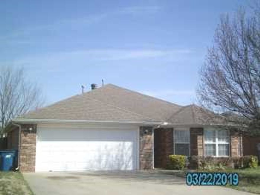 Additional $75/month for 6-month lease term.