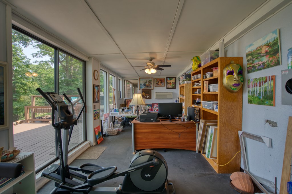 Point Mirage - Residential