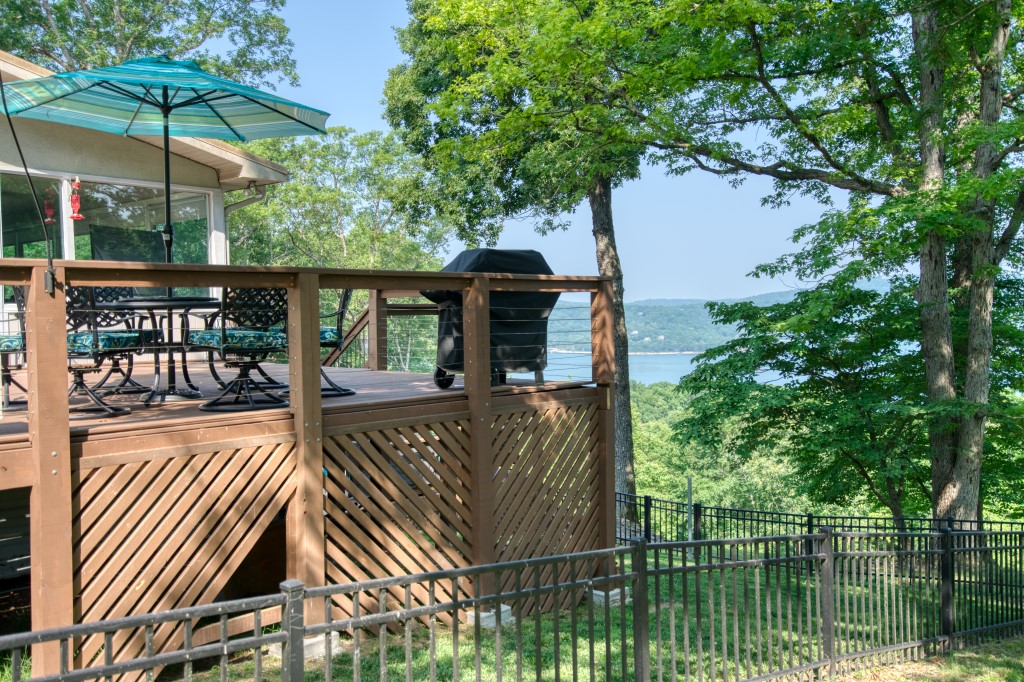 Point Mirage - Residential