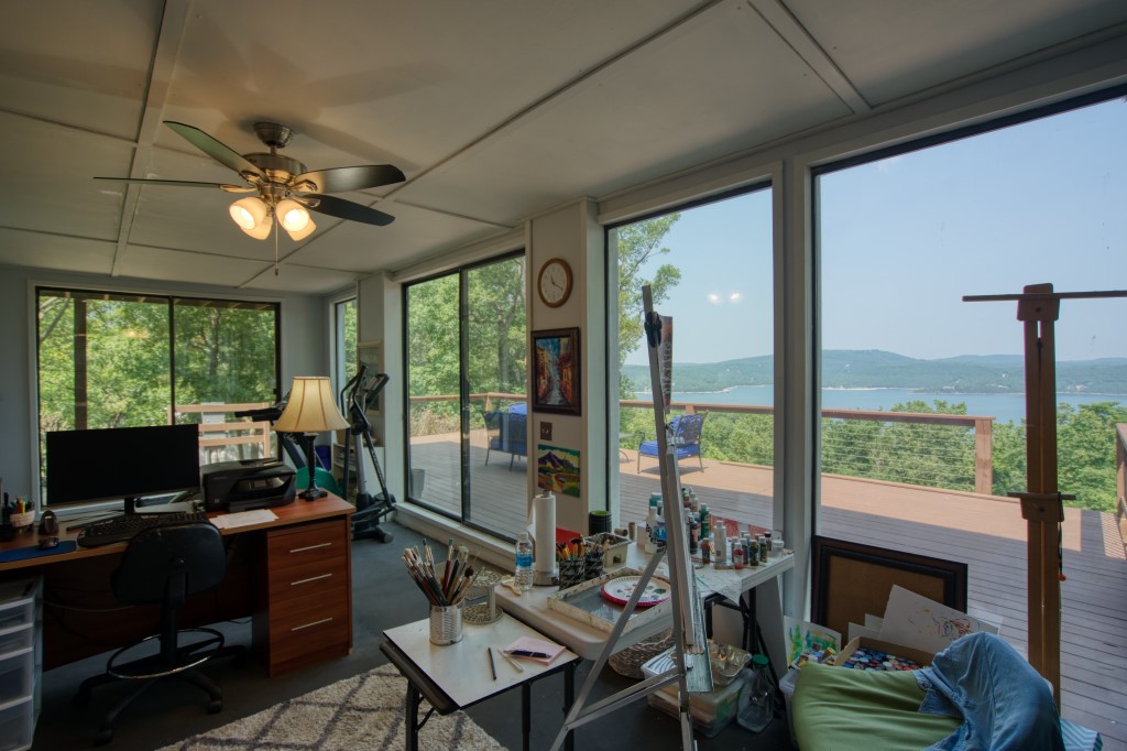 Point Mirage - Residential