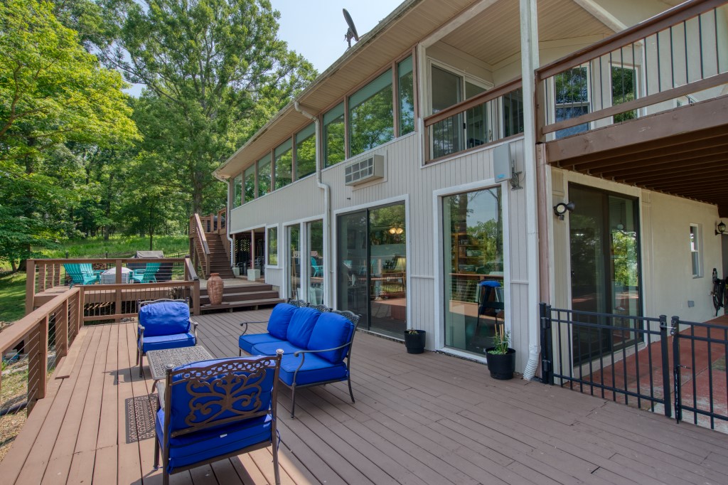 Point Mirage - Residential