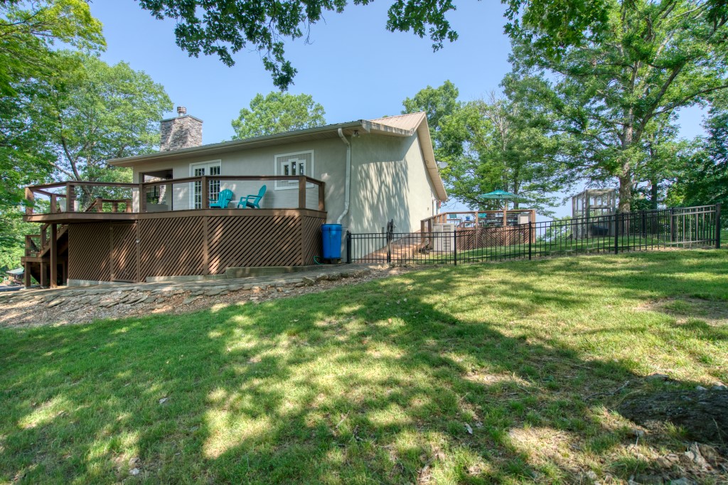 Point Mirage - Residential