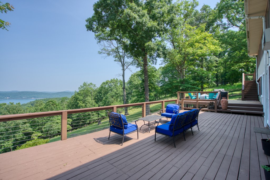 Point Mirage - Residential