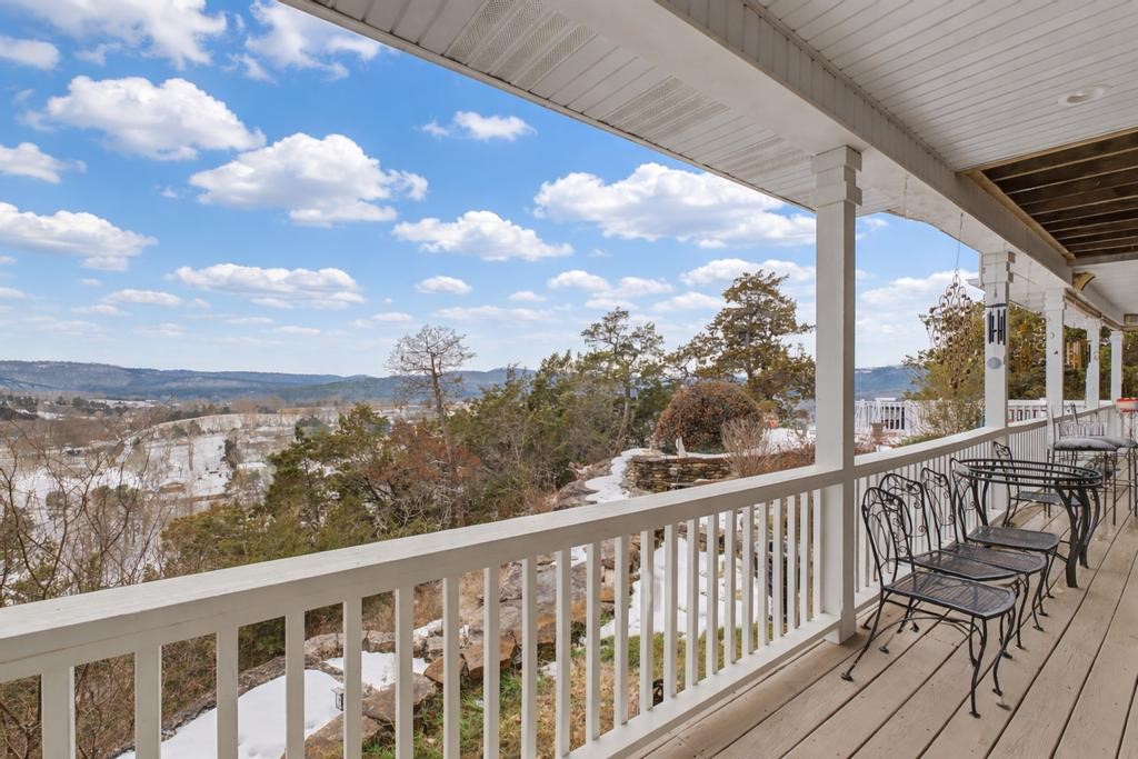 Unit 116 Holiday Island - Residential