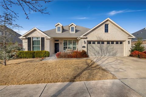Photo of 3080 E Royal Drive, Fayetteville, AR 72701 (MLS # 1332210)