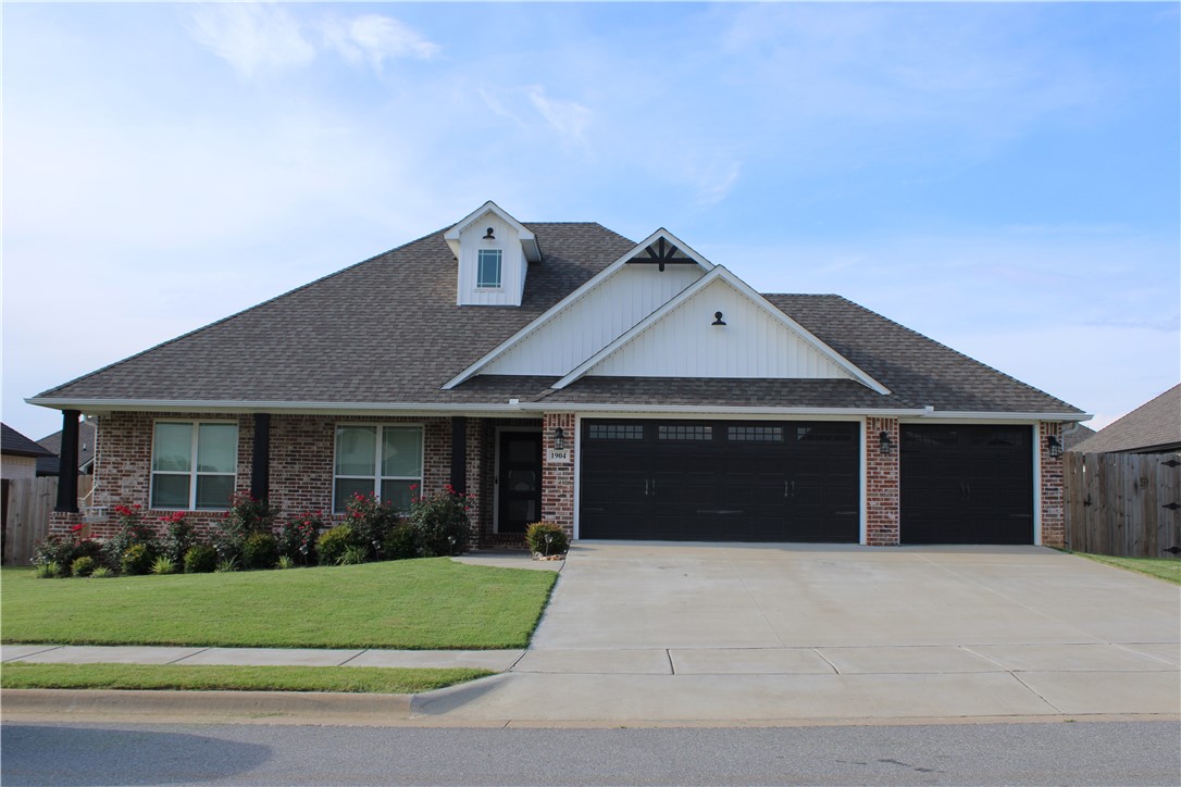 Welcome to this beautifully maintained 3-bedroom, 2-bath home located in the desirable Elkhorn subdivision of Pea Ridge, AR. This move-in ready property features an open-concept layout with spacious living and dining areas, a modern kitchen, and tile flooring throughout. The home includes a 3-car garage with an enclosed bay that’s ideal for a home office, gym, or additional storage, plus a large fenced backyard with a covered patio perfect for entertaining. Situated on a quiet street in a family-friendly neighborhood close to schools and parks, this home offers comfort, convenience, and style in one of Pea Ridge’s most sought-after communities.