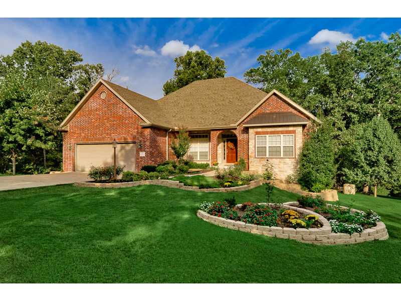 Beautifully maintained custom home featuring 3 large bedrooms, 2 1/2 baths with an open floorplan that includes a study, large kitchen with sitting area and breakfast nook, granite countertops and counter seating. Large private master suite w/jetted tub.,and walk in closet. Downstairs work room (not included in square footage) perfect for a hobby room and also has storage. Enjoy nature from 2 decks that overlooks common wooded area in back. New AC/Heat Pump 2014 S.E.E.R. 17.5 9 & 10 foot ceilings throug