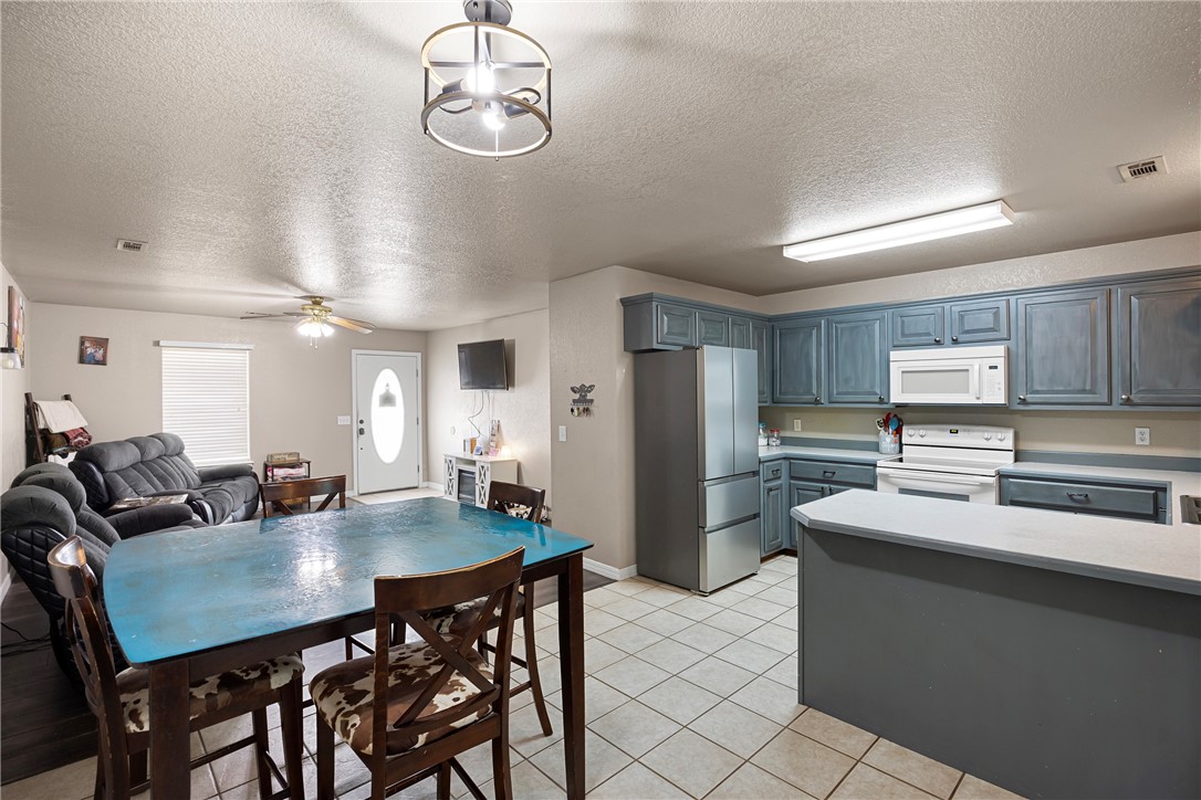 OAK FOREST PH II - Residential