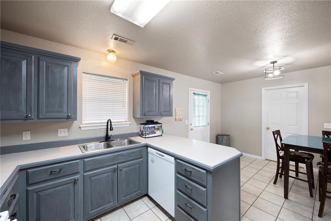 OAK FOREST PH II - Residential