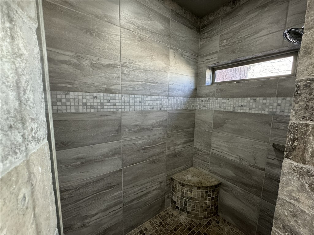 Pinnacle Town Homes Rogers - Residential Lease