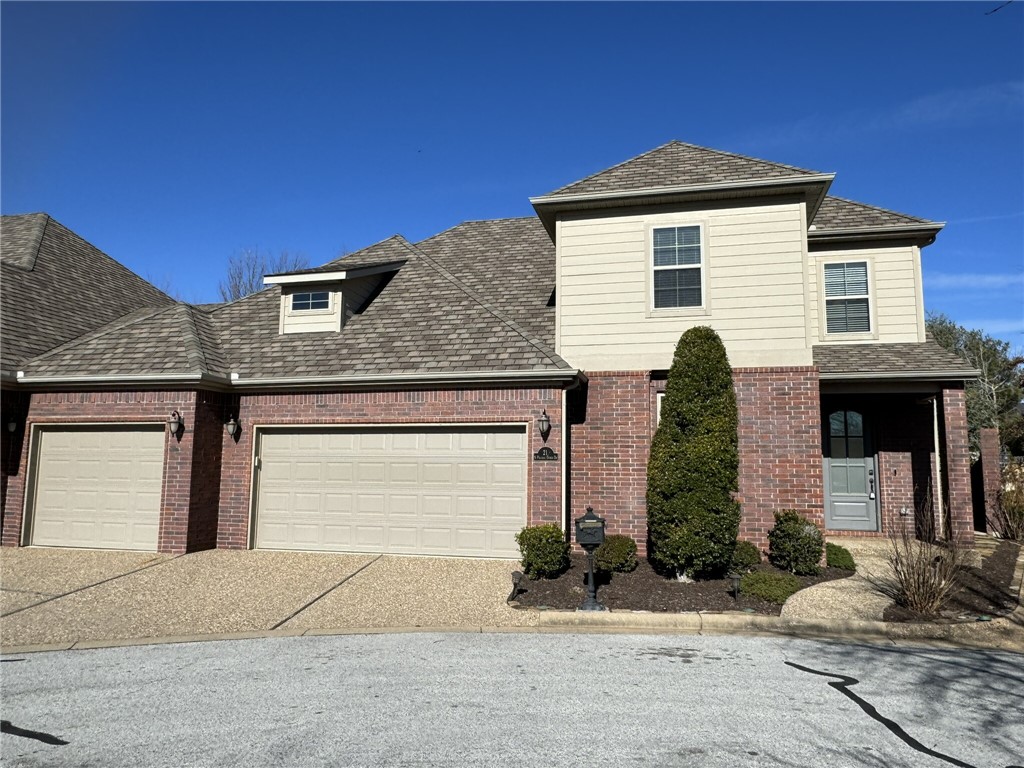 Pinnacle Town Homes Rogers - Residential Lease