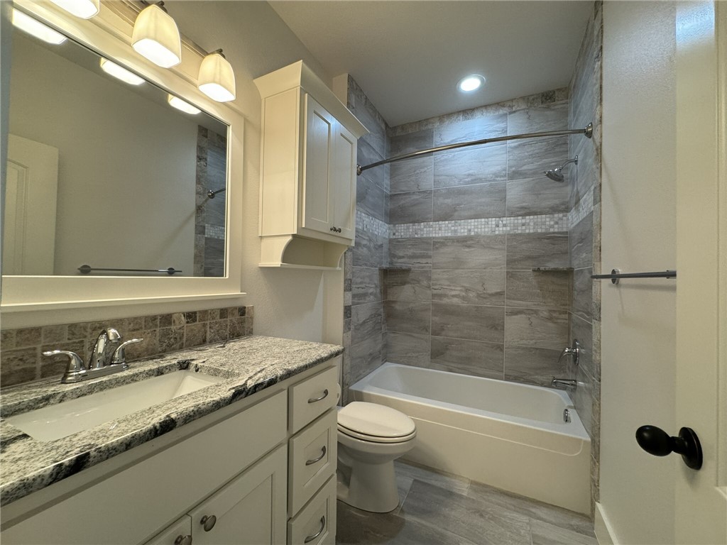 Pinnacle Town Homes Rogers - Residential Lease