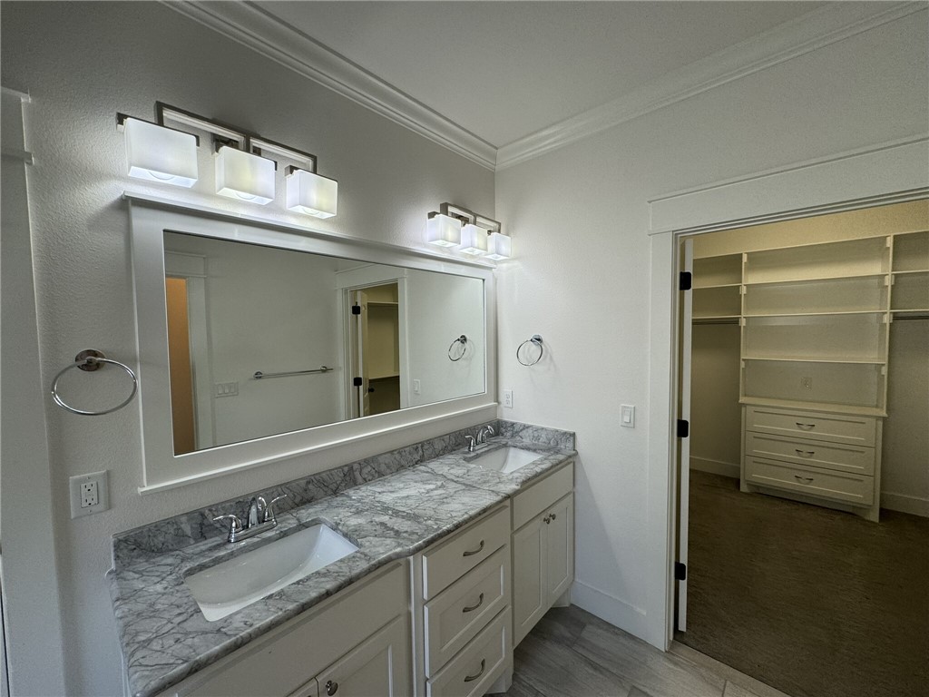 Pinnacle Town Homes Rogers - Residential Lease