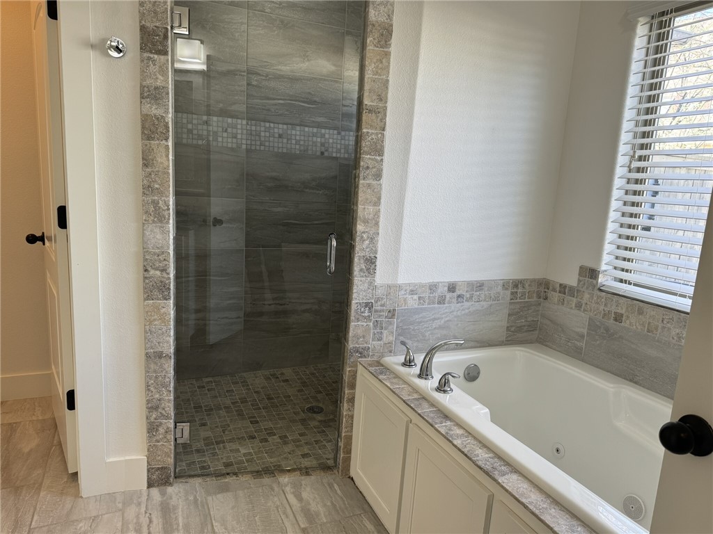 Pinnacle Town Homes Rogers - Residential Lease