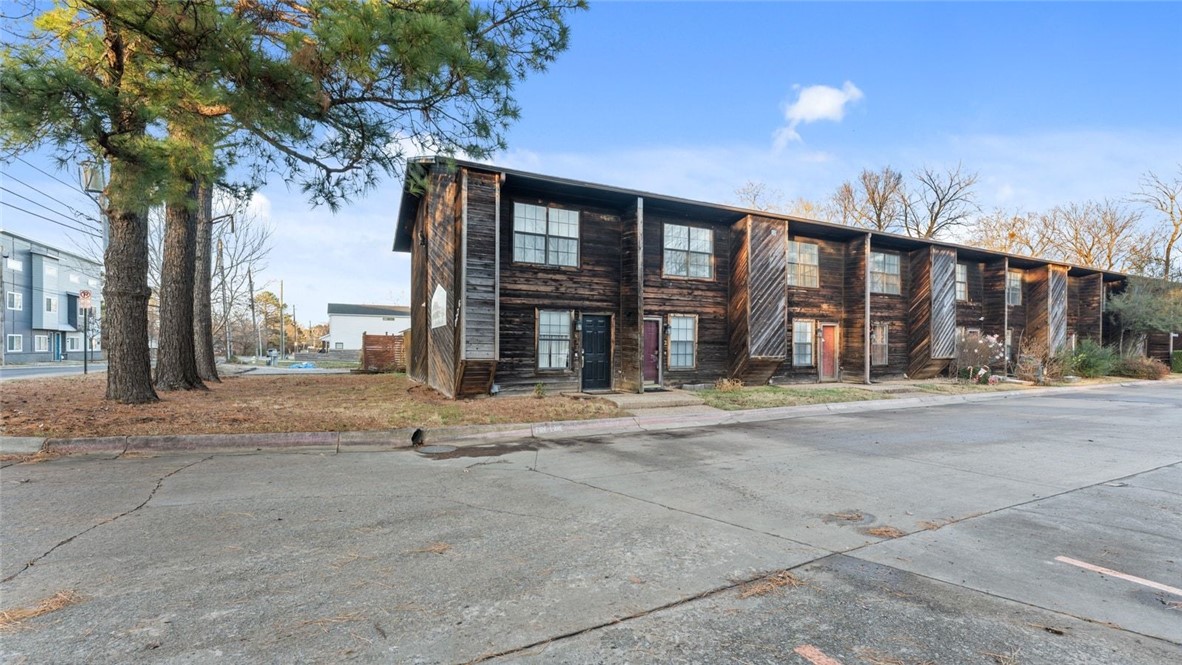 Oakland Twnhms Ph I - Residential