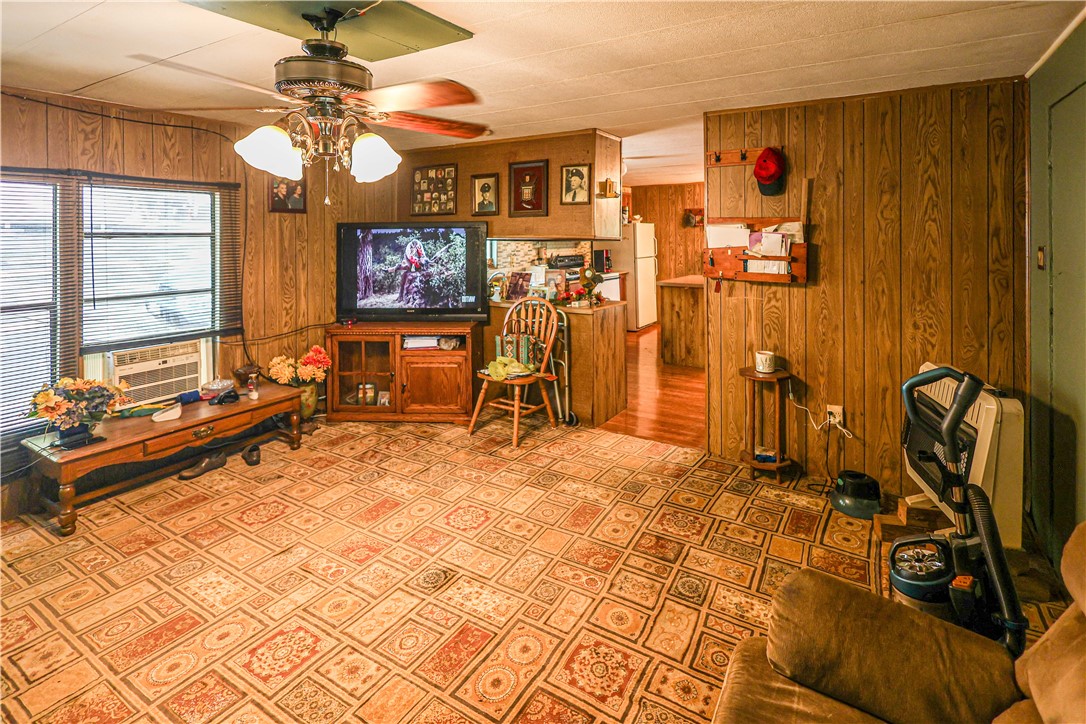 Unit 1 Holiday Island - Residential