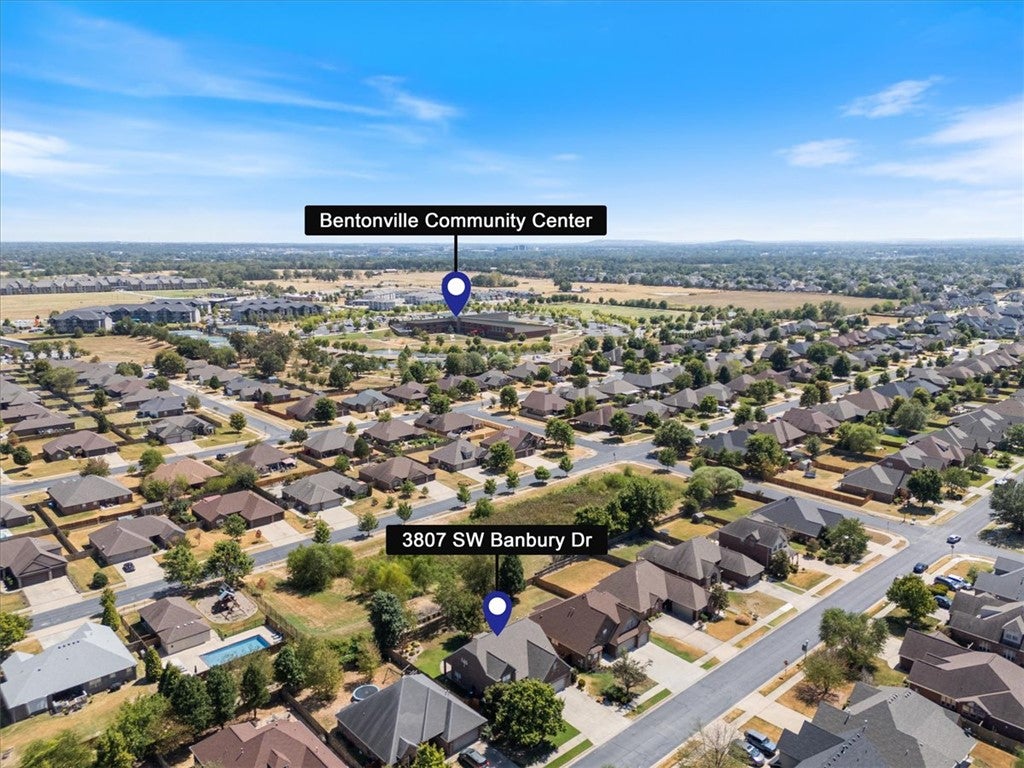 3807 SW Banbury Drive