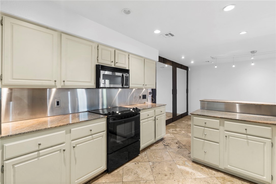 Pinnacle Country Club - Residential Lease