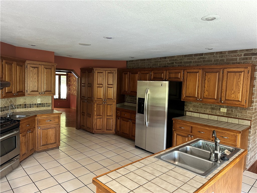 Brittany Sub Bvv - Residential