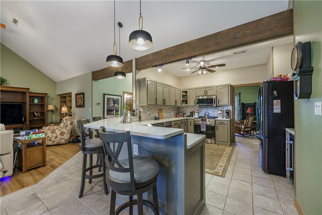 Unit 9 Holiday Island - Residential