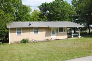 This 3 bedroom, 1 bath home is just down the street from Bergman Schools. It features lovely oak cabinets and a large living room. The spacious backyard has room to play or garden. The home also has a recently installed metal roof.