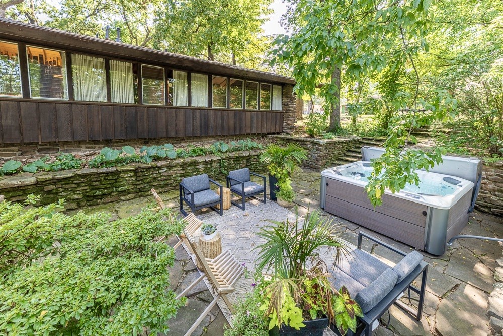 Carls Add Siloam Spgs - Residential