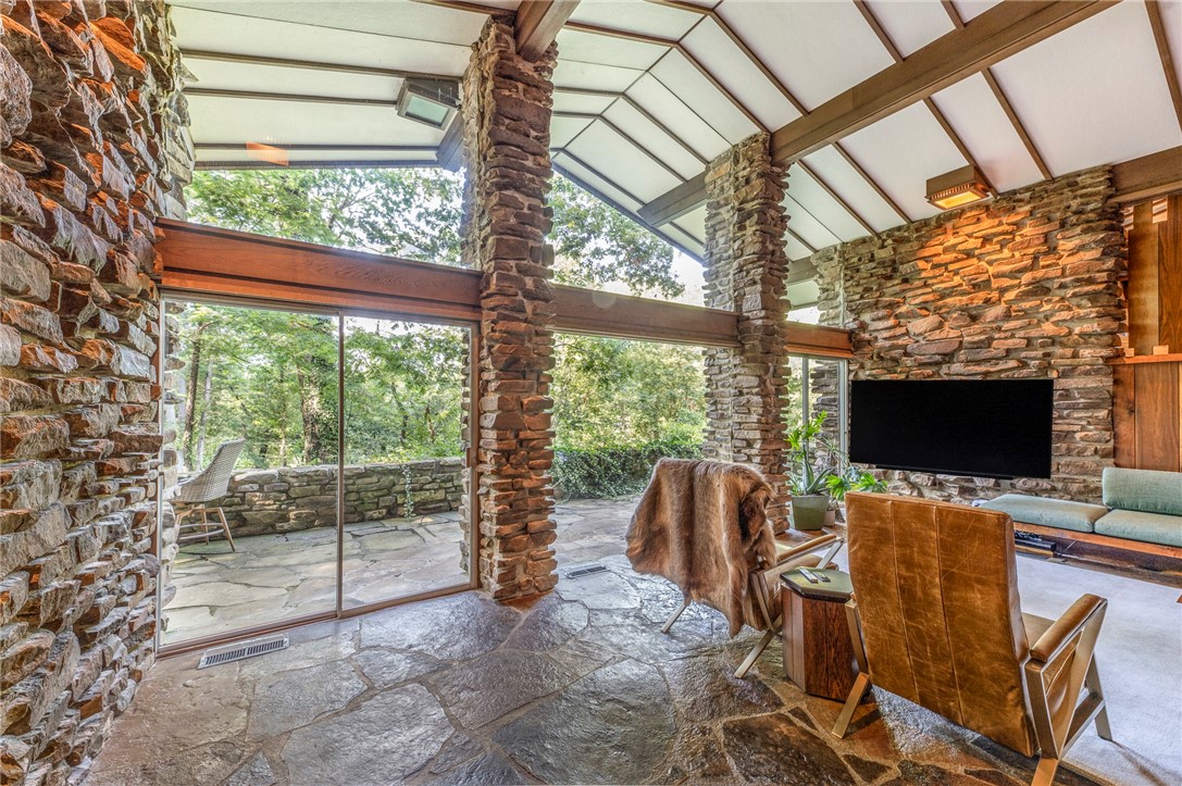 Carls Add Siloam Spgs - Residential